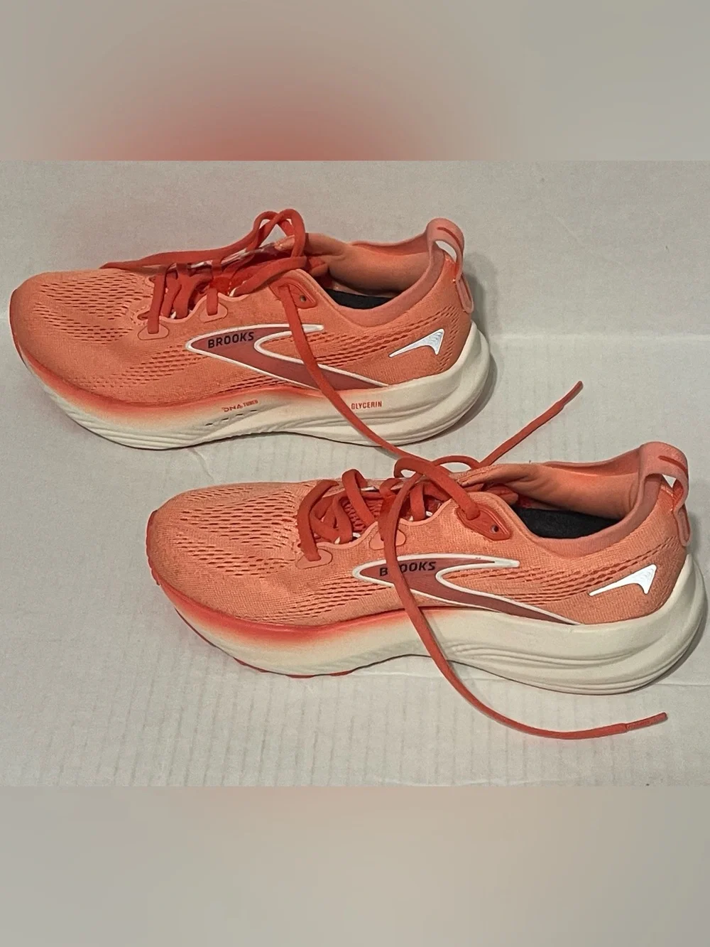 Brooks Glycerin 22 - Women’s 7 - Desert Flower/Hot Coral/Milk - NIB